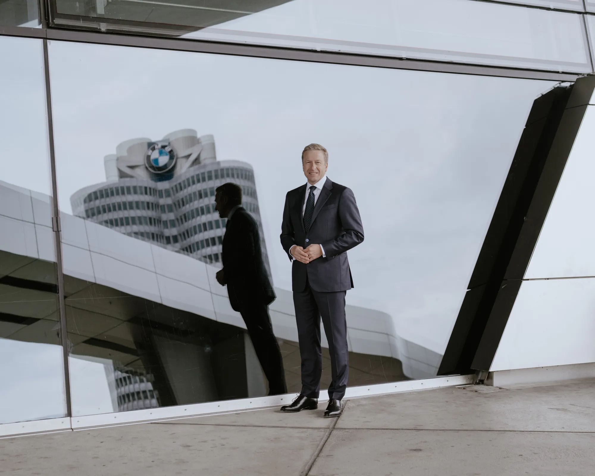 BMW відповідає Tesla: новий електрокросовер iX3 стане лідером ринку з пробігом 800 км